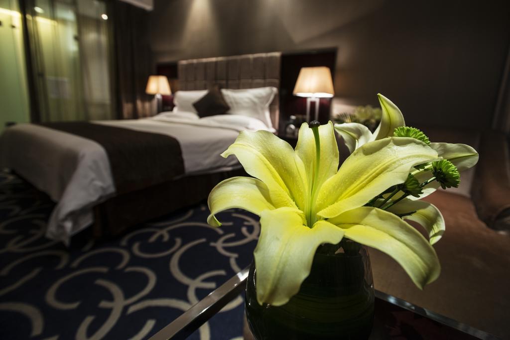 Yinchuan Vintage Hill Hotels & Resorts Bagian luar foto
