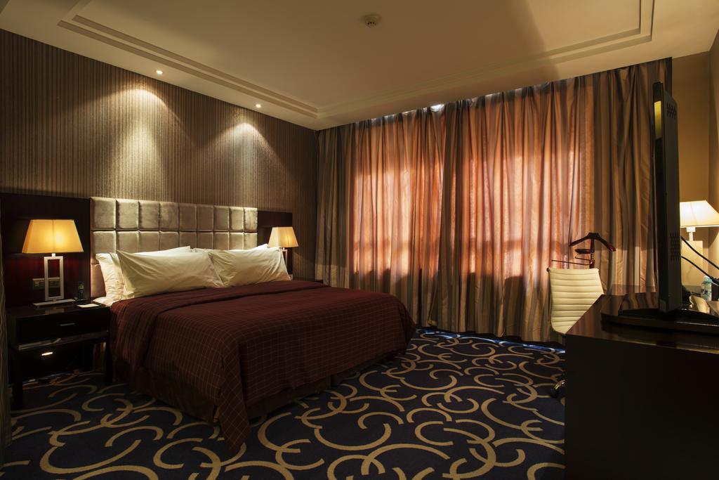 Yinchuan Vintage Hill Hotels & Resorts Bagian luar foto